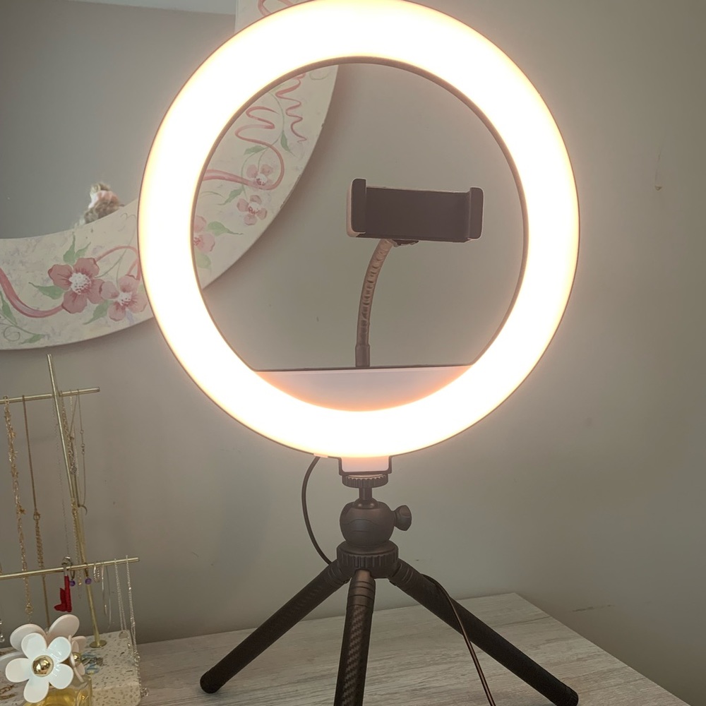 Ring light